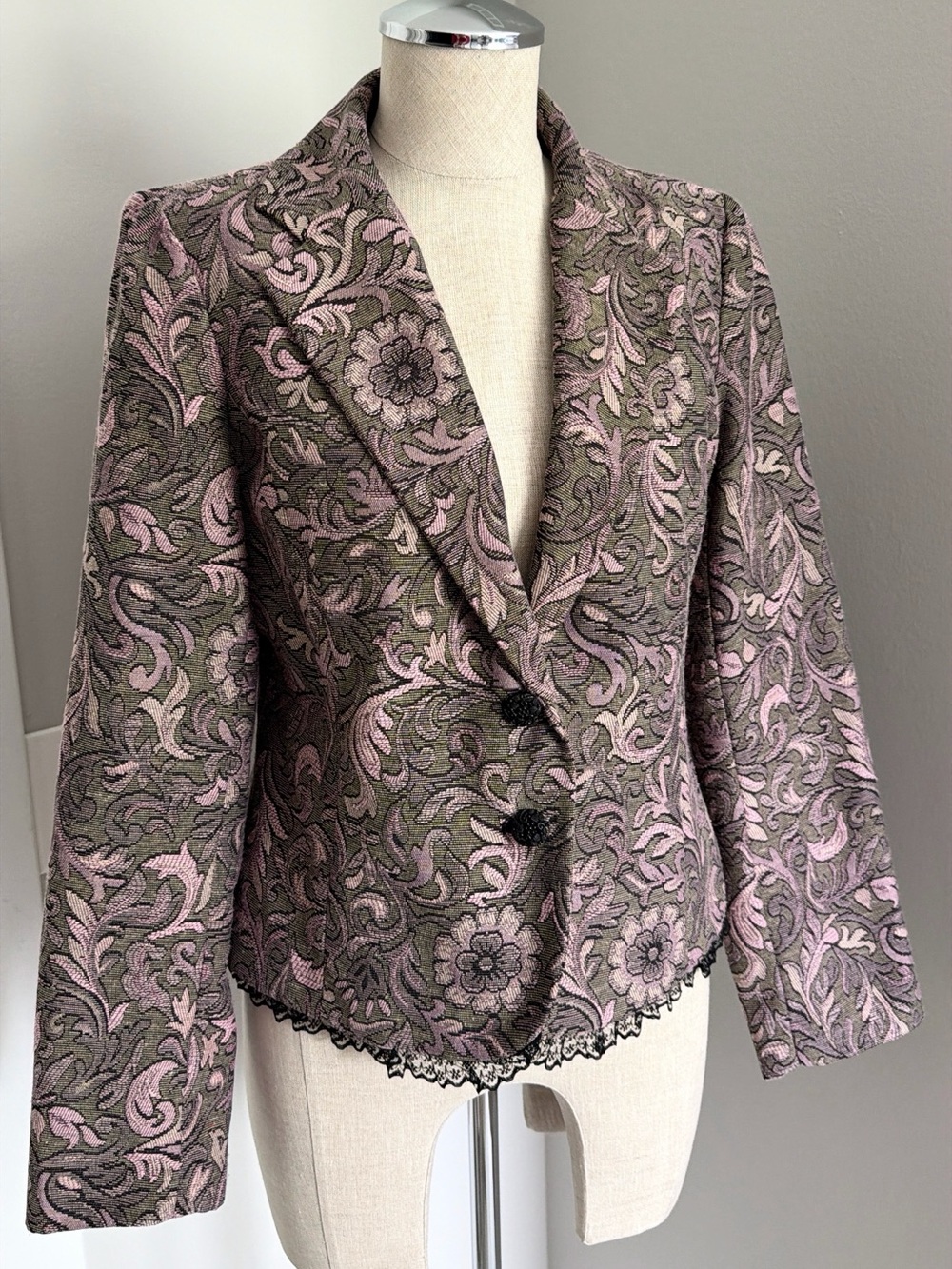 2000s dressbarn Women’s Gray/Pink Floral Lined Button Lace Trim Blazer Jacket 8